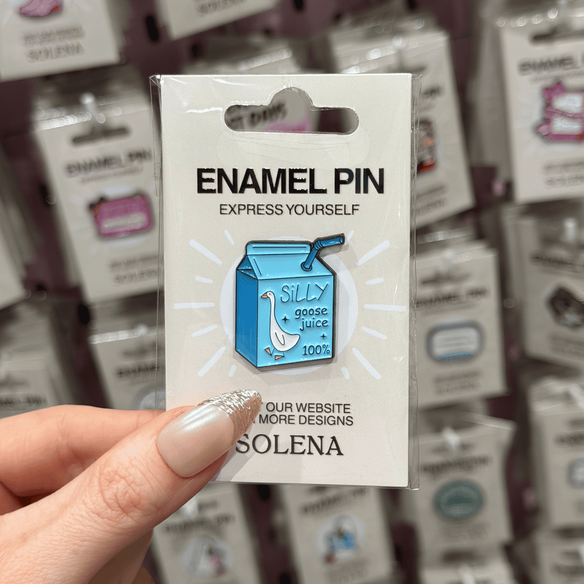 SILLY GOOSE JUICE PIN