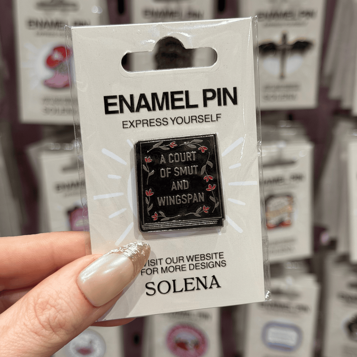 A COURT OF WINGSPAN & SMUT PIN