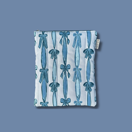 BOOK / E-READER SLEEVE - MYRA